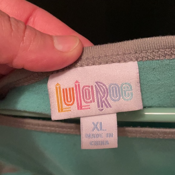 Top - Picture 4 of 7